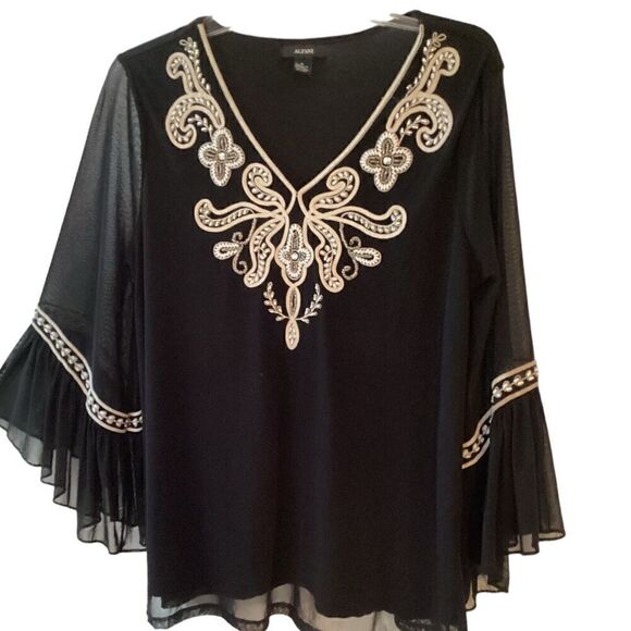 Alfani Embellished Bell Sleeve Black Blouse Embroidered Sequined Top Size M - Picture 6 of 9
